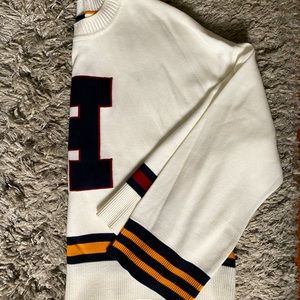 Tommy Hilfiger cropped sweater